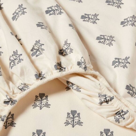 Threshold - Queen Ultra Soft Flannel Sheet Set Blue Woodblock Blue - Picture 4 of 4